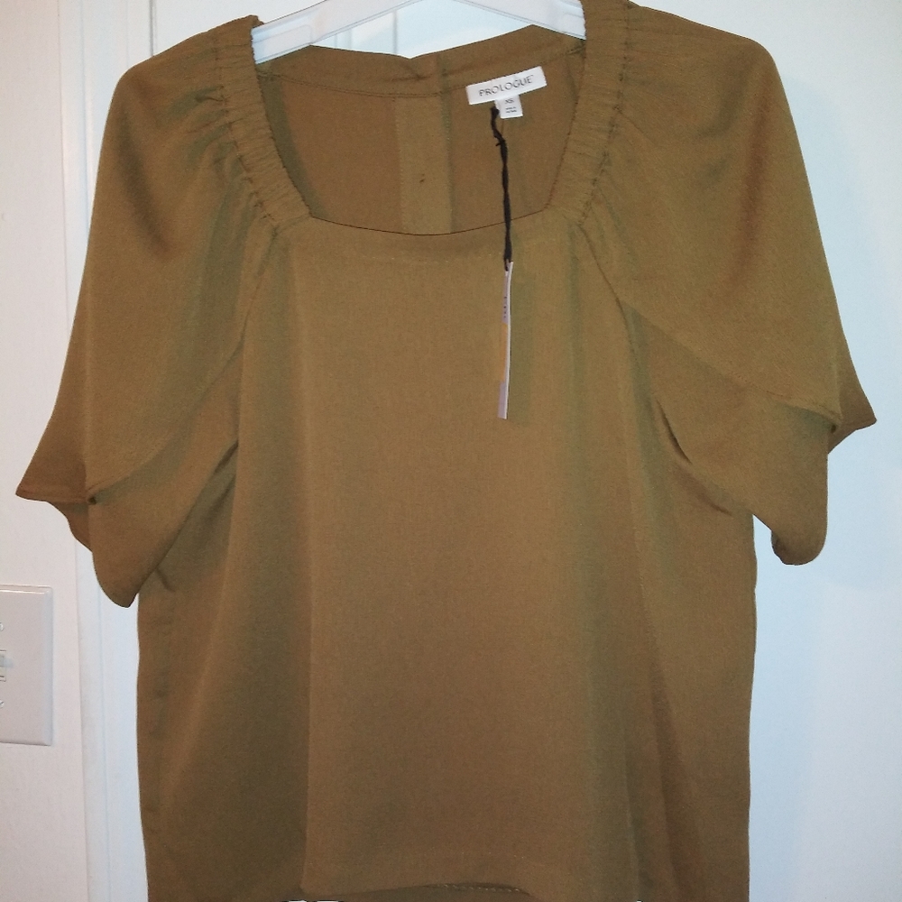 Brown shirt with bell sleeves